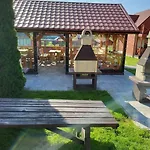 Cottage3 In Einem Eingezaeunten Gebiet By Interhome *